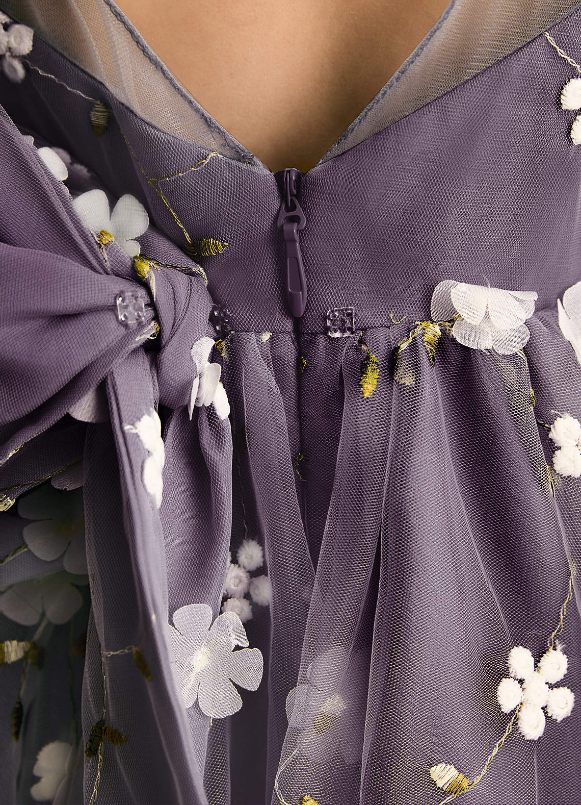 Azazie Elowen Flower Girl Dresses Plum A-Line Sweetheart Neckline Lace Dress image6