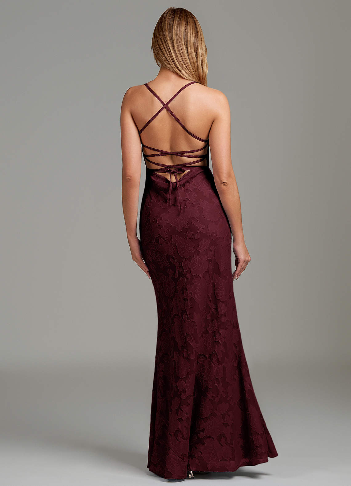marsala bridesmaid dresses long Stunning Folkster bridesmaid dresses x4 Style Della gown Bought in Folkster Dundrum Color Marsala And are sizes 1 Large 1 xtra large and 2 XXL * One of the dresses was altered