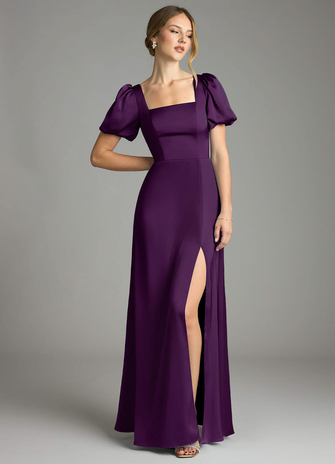 Azazie Fyona Vestidos de damas de honor Vestido de Uva de Satén Elástico de Línea A con Plisado image8