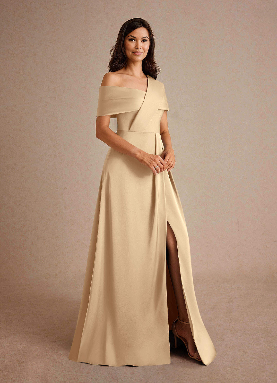 Azazie Milton Mère de la mariée Robes Robe Trapèze en Satin extensible Plissée Champagne image5