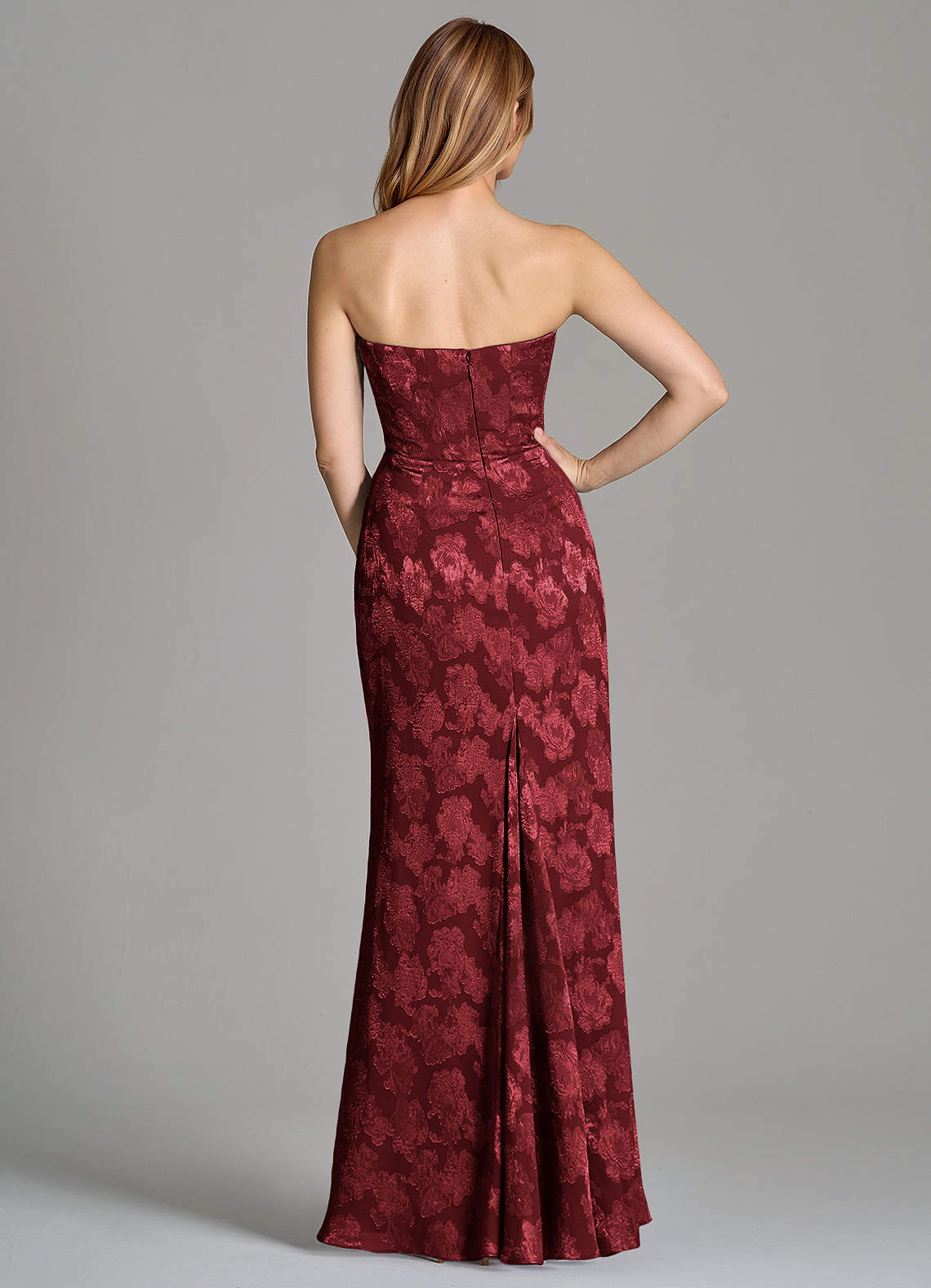 Azazie Ezrena Vestidos de madrinha de casamento Vestido Cabernet de Esgotamento Floral de sereia com Sem alças image4