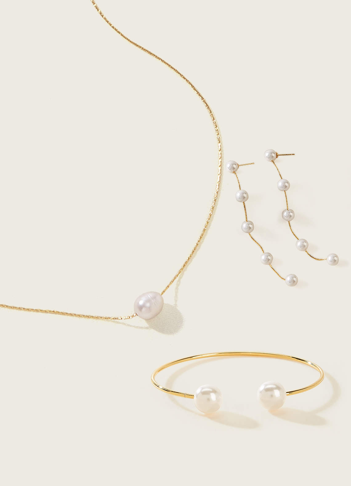 front Greta Pearl Set