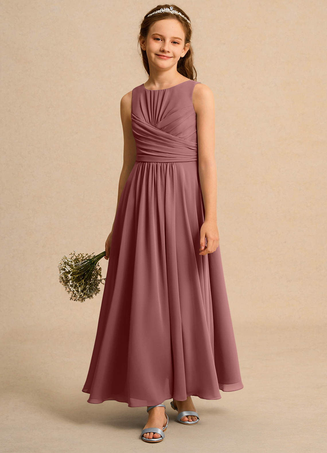 Azazie Ducky Girls Formal Robe Demoiselle D'honneur Fillette Robe Trapèze en Mousseline de soie Plissée Rose Du Désert image3