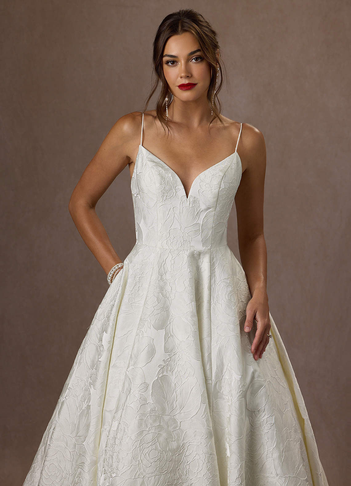 Azazie Astoria Vestidos de noiva Vestir Branco Antigo de Jacquard Floral de Vestido de baile com com bolsos image3