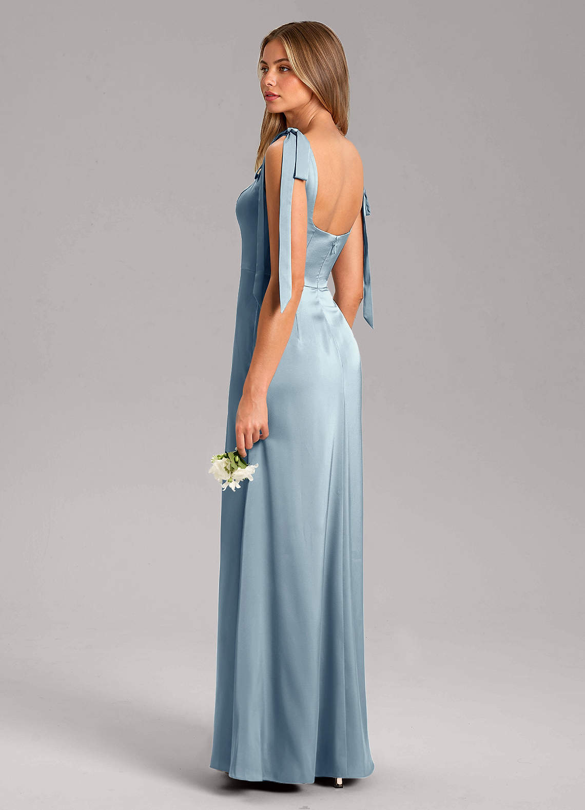 Azazie Frostine Vestidos de damas de honor Vestido de Azul Polvoriento de Satén Elástico de Corte en A con Lazo image11