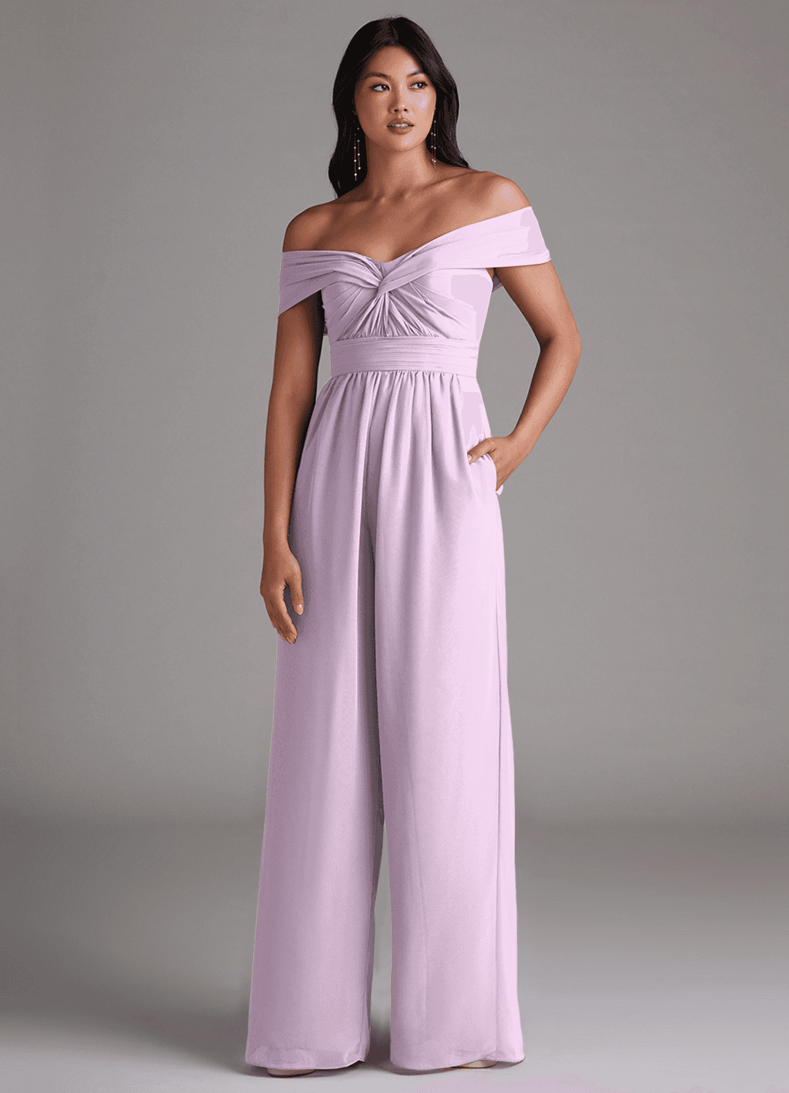 Azazie Lamara Robes de demoiselle d'honneur Combinaison Convertible en Mousseline de soie Épaule décolletée Frostiges Flieder image1