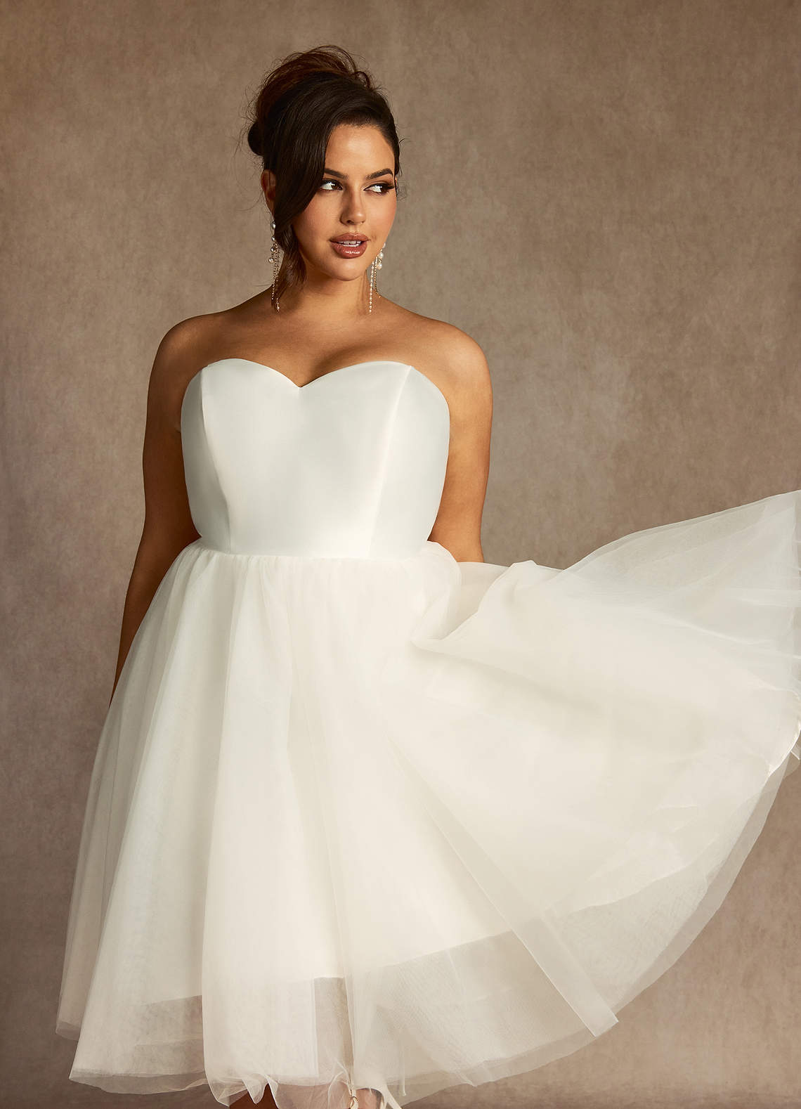 Azazie Gelsey Vestidos de novia Vestido de Crema de Tul de Corte en A con Escote de Corazón image10