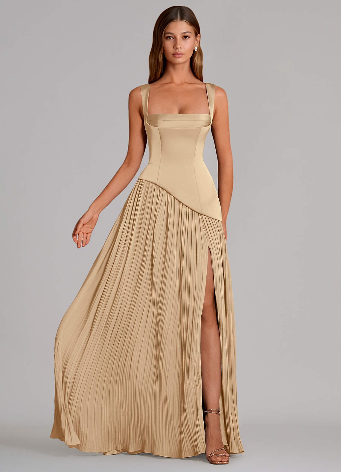 Azazie Stephanie Robes de demoiselle d'honneur Robe Trapèze en Satin extensible Plissée Champagne image3