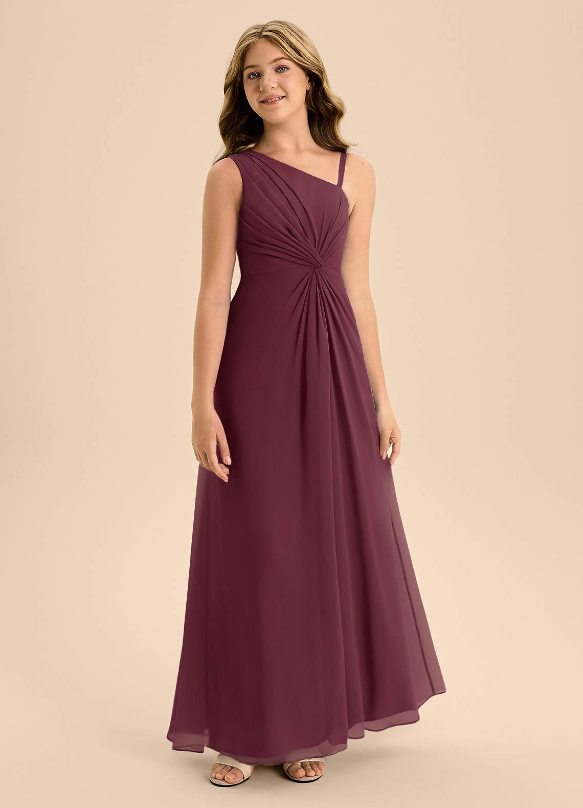 Azazie Brooke Junior Abito A-Line in Chiffon Spacco Laterale Cabernet image4