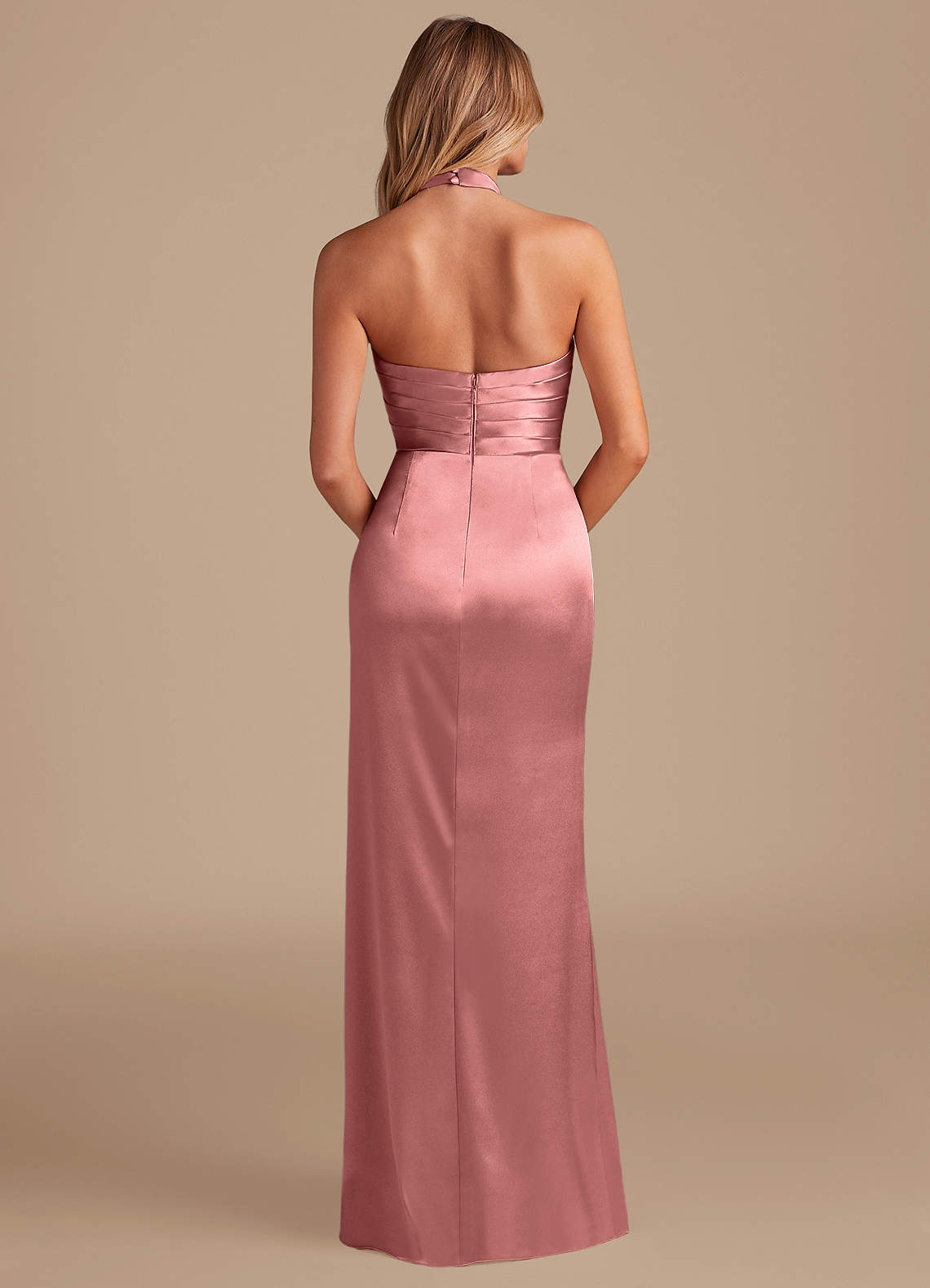 Azazie Jemma Robes de demoiselle d'honneur Robe Fourreau en Satiné métallisé Plissée Rosette image6