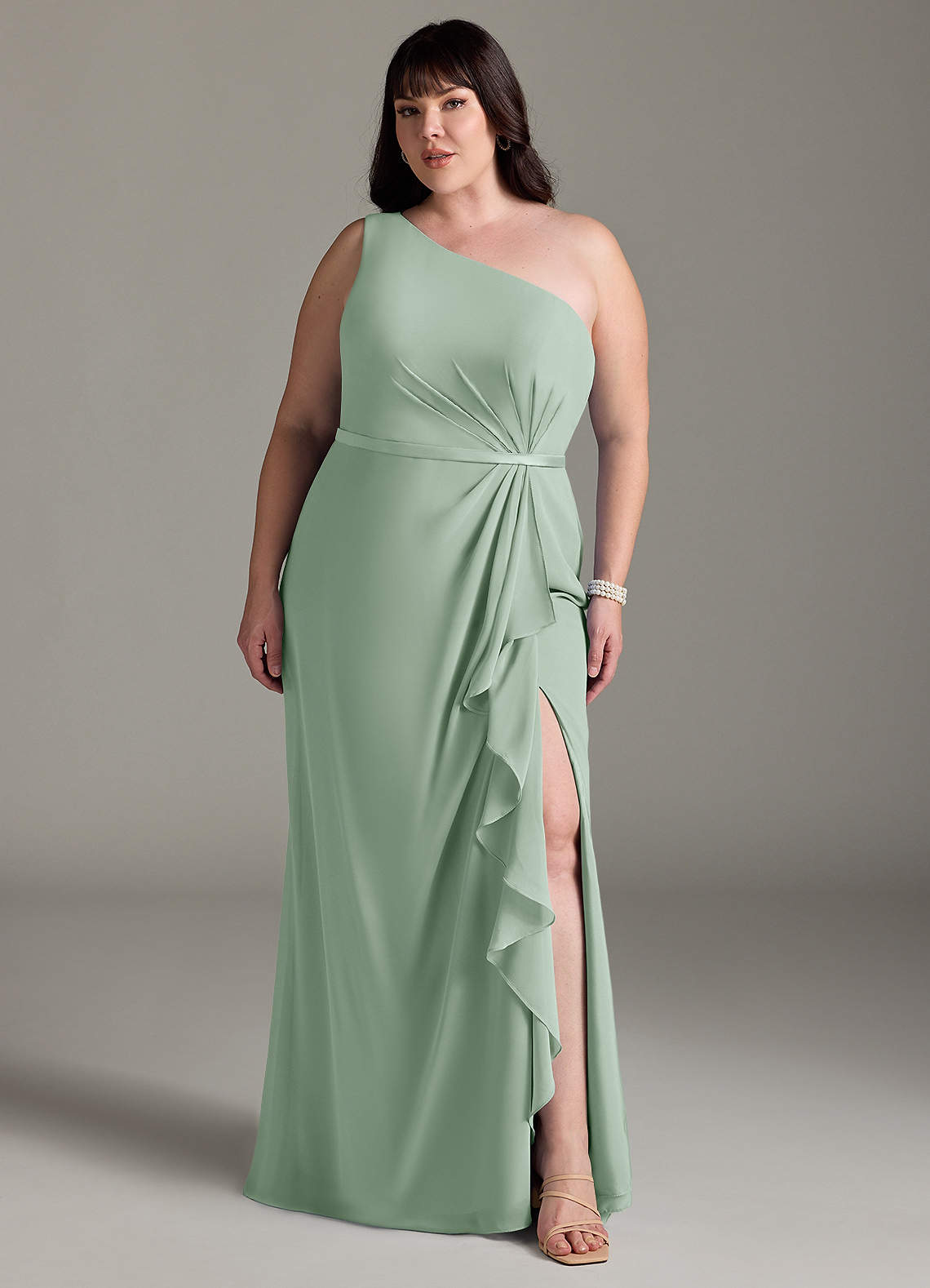 Azazie Liza Robes de demoiselle d'honneur Robe Sirène en Mousseline de soie Une épaule Agave image5