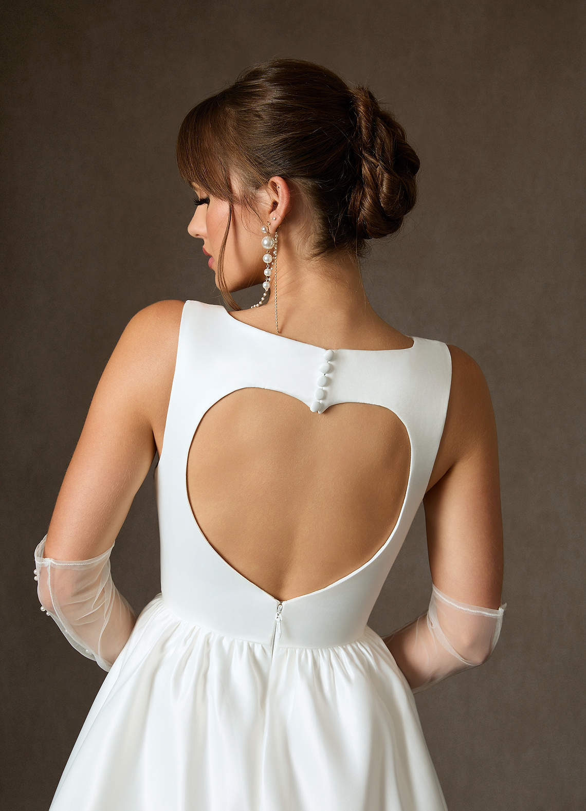 Azazie Blossom Robes de mariée Robe Trapèze en Satin avec poches Blanc De Diamant image6