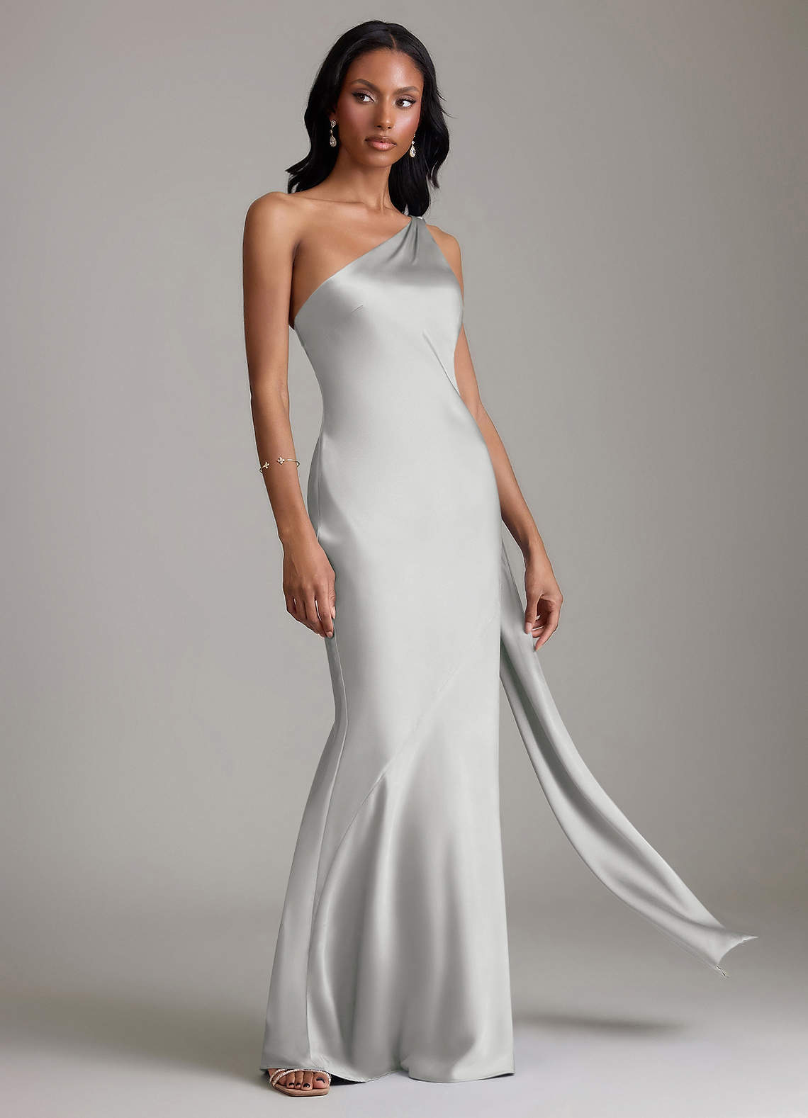 Azazie Juniper Brudtärnklänningar Klä av Sjöjungfru i Stretch Satin Ena axeln Silver image4