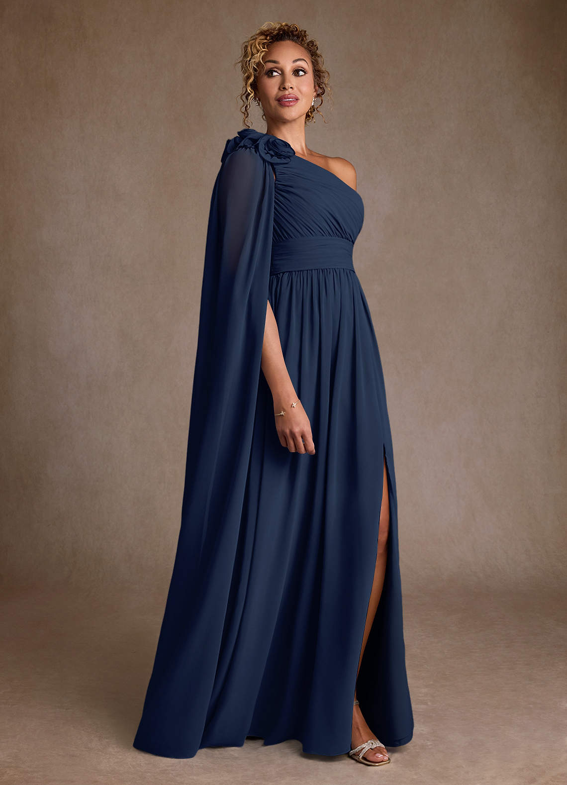 Azazie Lancaster Mère de la mariée Robes Robe Trapèze en Mousseline de soie Une épaule Bleu Marine Foncé image2