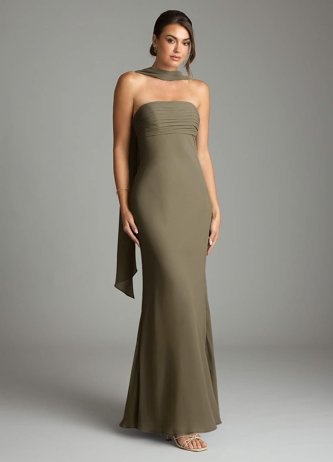 Azazie Saylor Brudtärnklänningar Klä av Sjöjungfru i Chiffong Axelbandslös Pilgrön image1