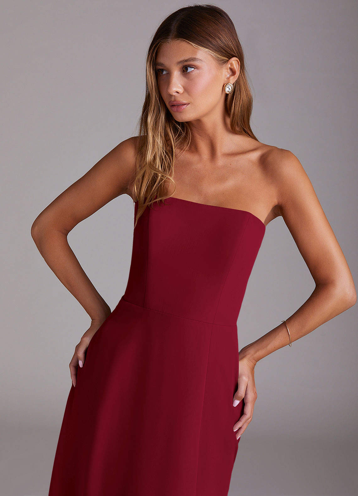 Azazie Wren Abiti da Damigella Abito Convertibile A-Line in Chiffon Spacco Laterale Borgogna image4