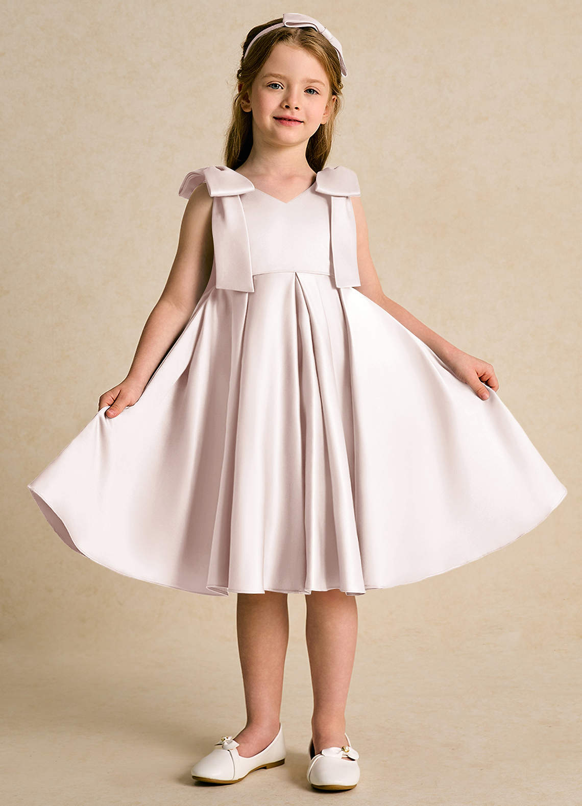 Azazie Guppie vestidos de niña de las flores Vestido de Pétalo De Rosa de Satin Mate de Princesa con Plisado image1
