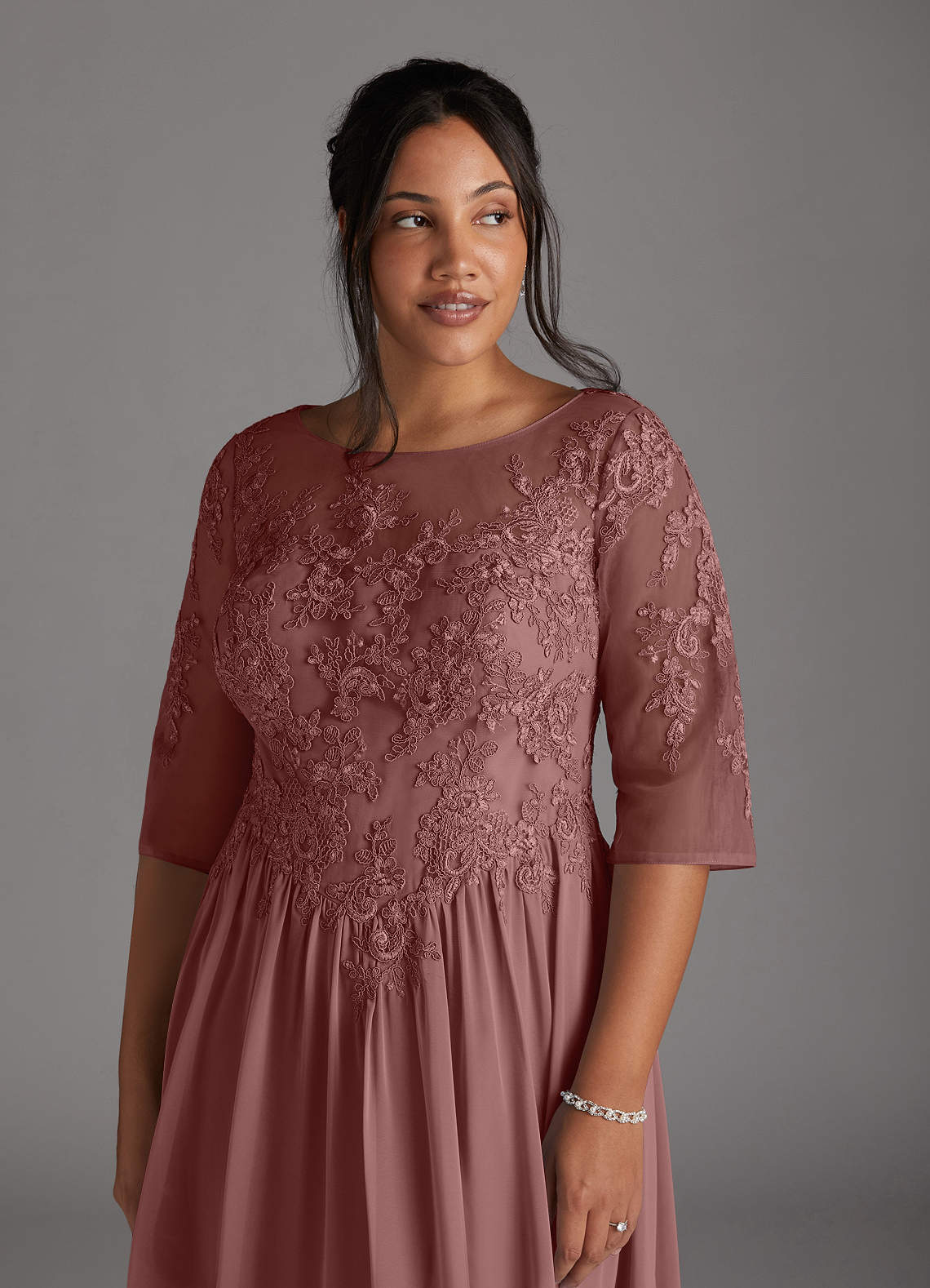 Azazie Mirielle vestidos de madre de la novia Vestido de Rosa Del Desierto de Gasa de Corte En A con Encaje Scoop image11