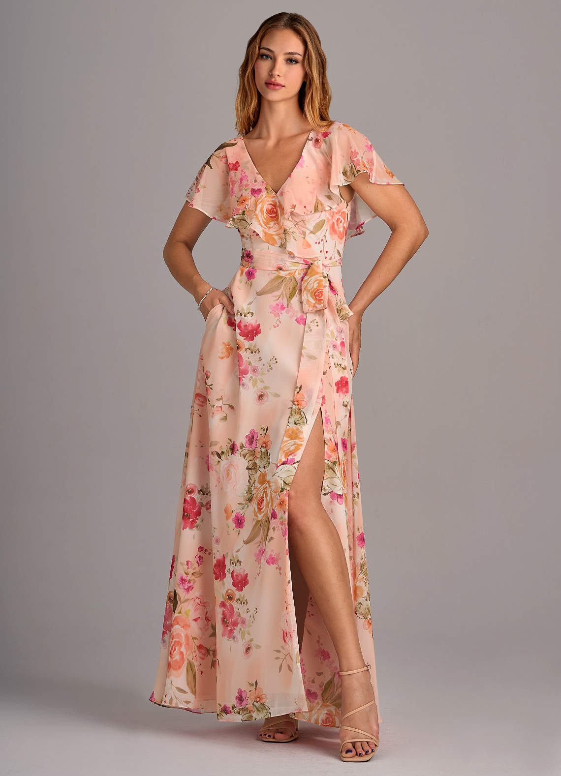 Azazie Lainey Robes de demoiselle d'honneur Robe Trapèze en Mousseline de soie avec poches Bouquet Florale Abstrait image2