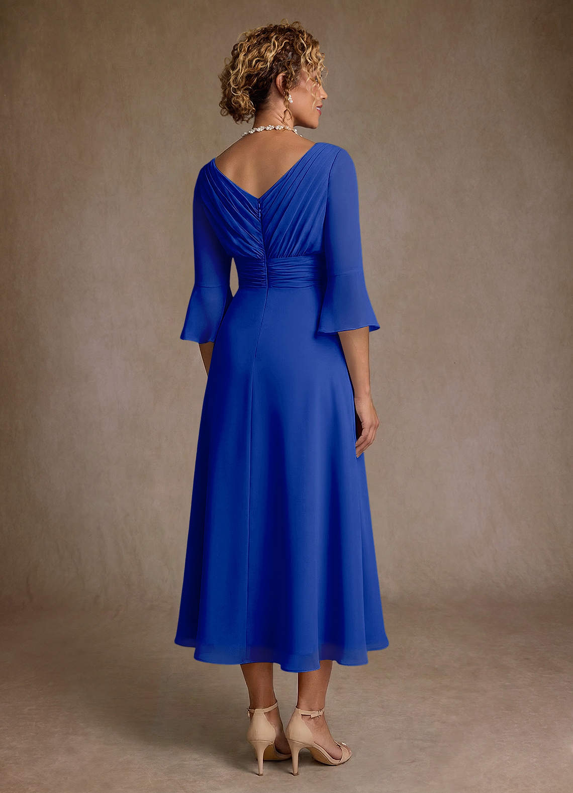 Azazie Aerynne vestidos de madre de la novia Vestido de Azul Real de Gasa de Corte en A con Plisado image1