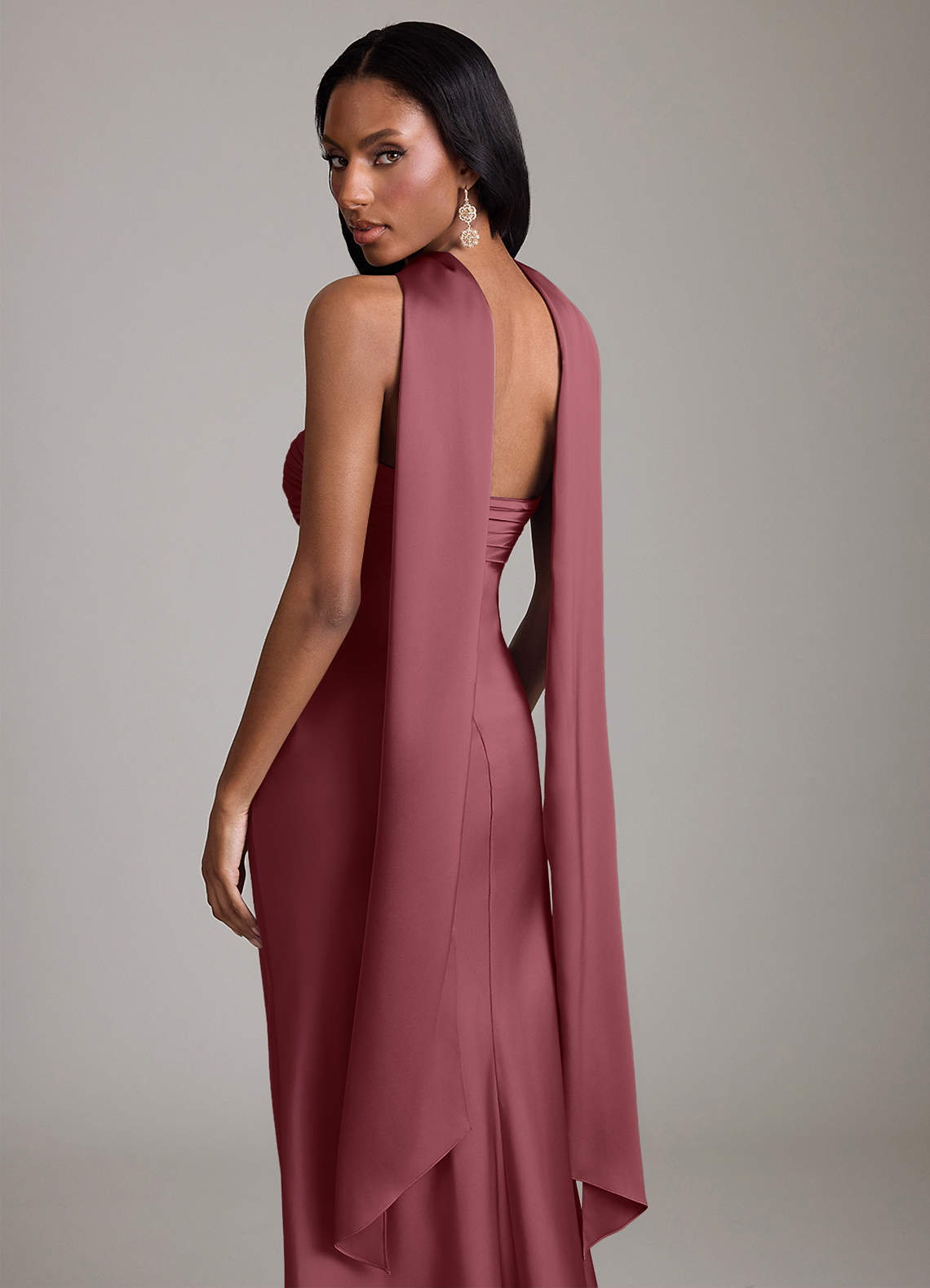 Azazie Saylor Brudtärnklänningar Klä av Sjöjungfru i Stretch Satin Axelbandslös Desert Rose image6