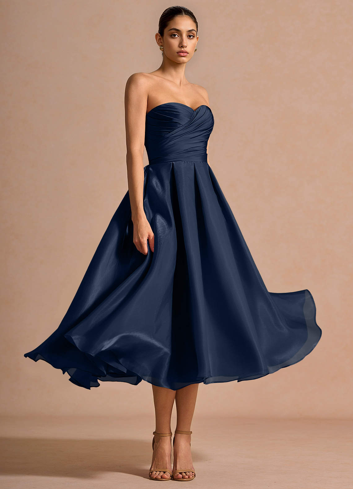 dupioni silk dress Dupion wedding 6 US / Off White Red_Carpet_Dress Black & Tan Floral TALLA:L The epitome of eleganceThe