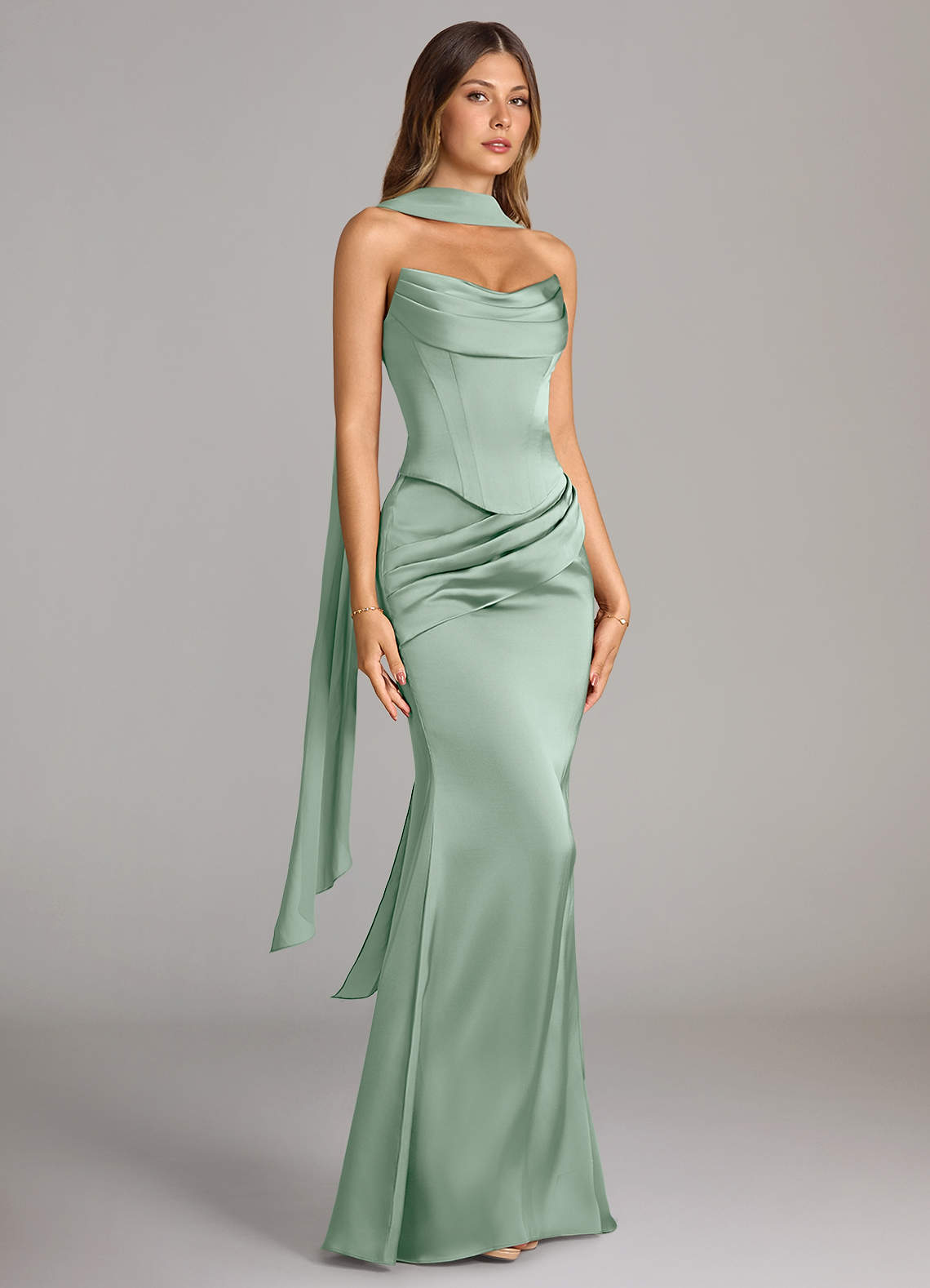 Azazie Sorrel Vestidos de damas de honor Vestido de Agave de Satén Elástico de Corte Sirena Convertible con Sin tirantes image2