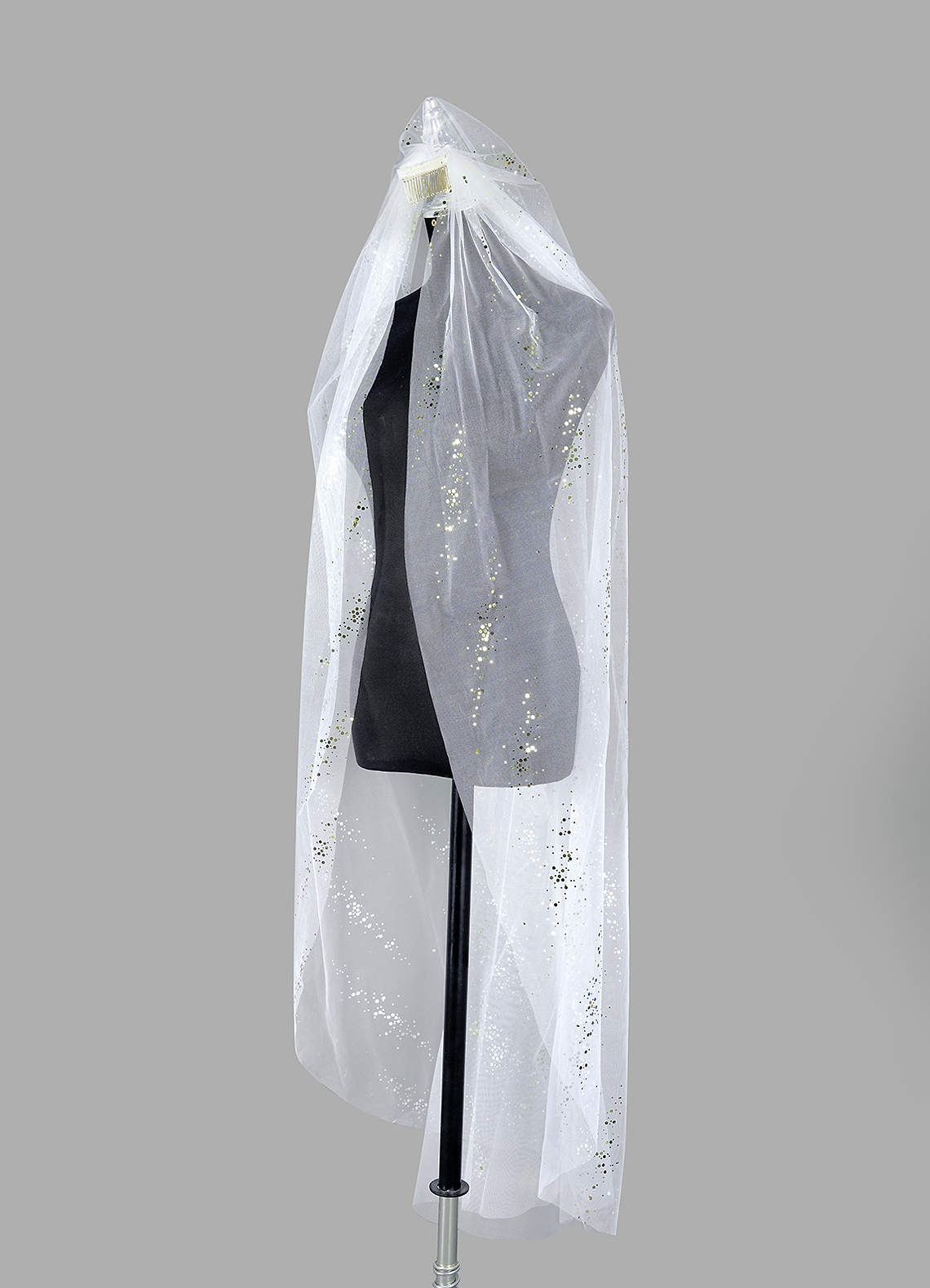 front Thora Waltz Length Veil
