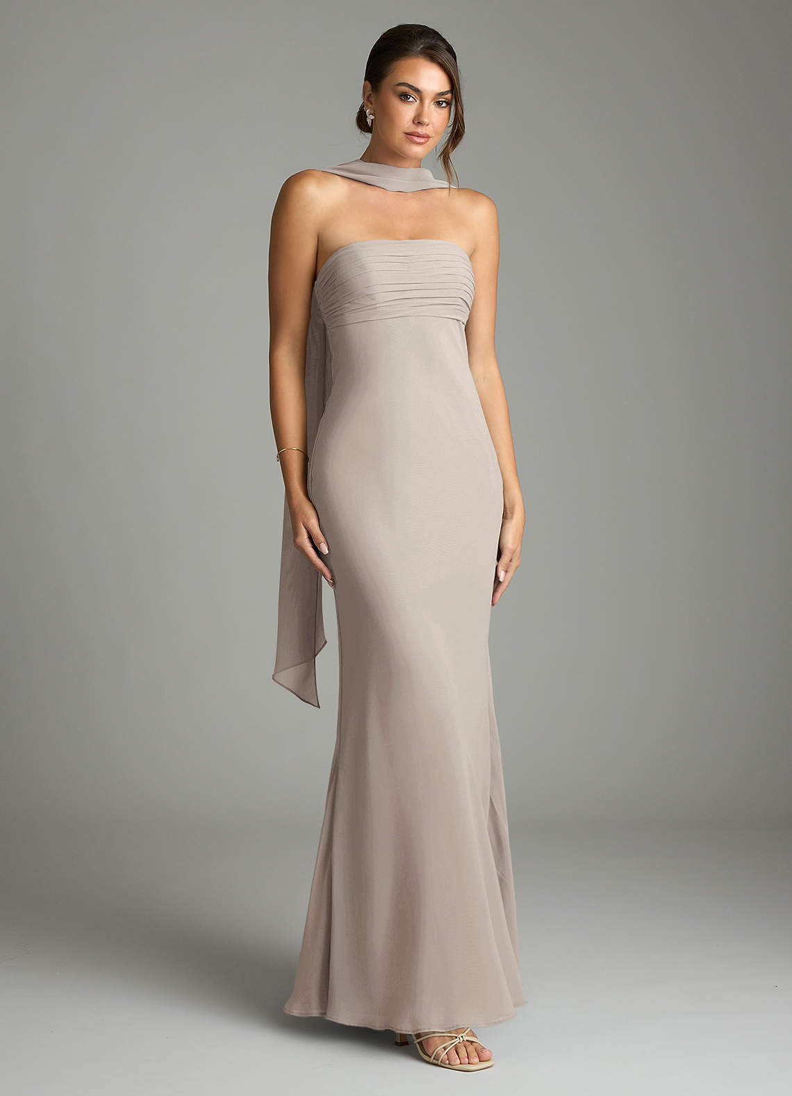 Azazie Saylor Brudtärnklänningar Klä av Sjöjungfru i Chiffong Axelbandslös Frost image1