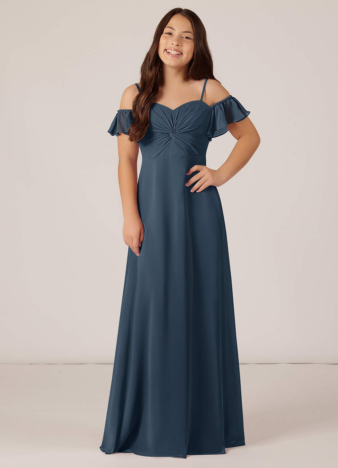 Azazie Juna Junior Robe Trapèze en Mousseline de soie Épaule décolletée Neptune image1