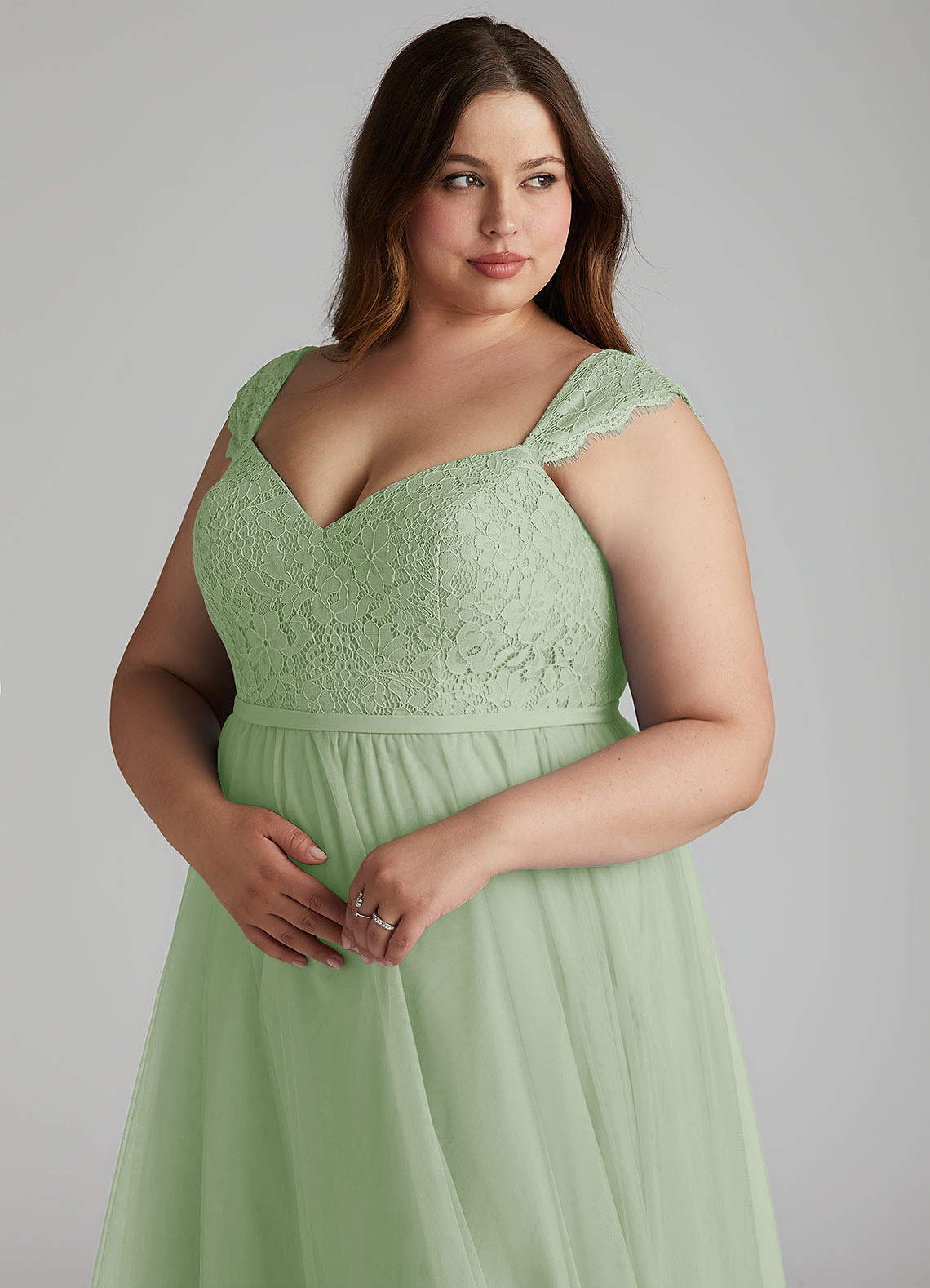 Azazie Luxi Essayer des robes à la maison Robe Trapèze en Tulle Plissée Cabernet image6