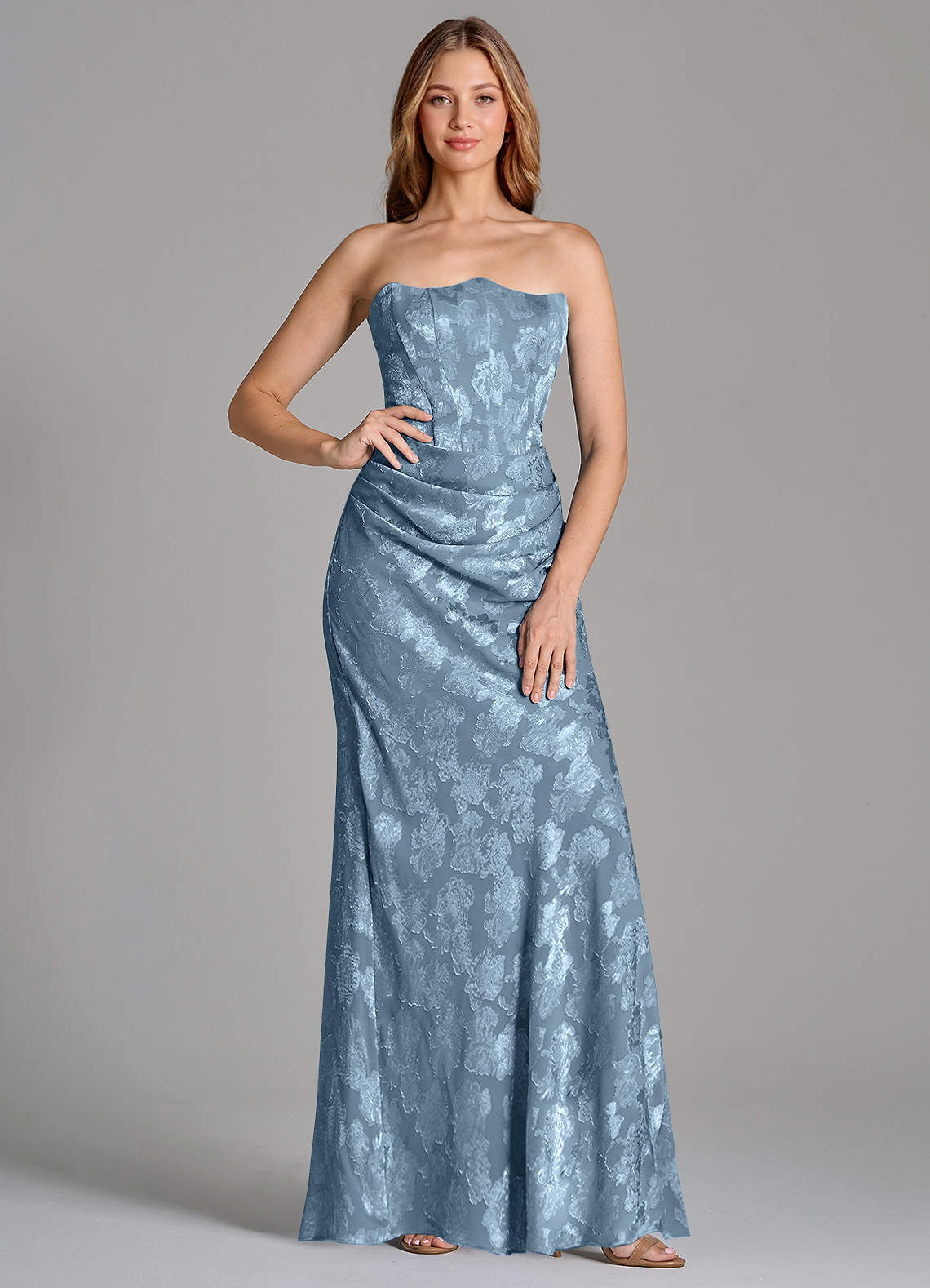 Azazie Ezrena 신부 들러리 드레스 인어 스트랩리스 플로럴 번아웃 바닥 길이 드레스 image1