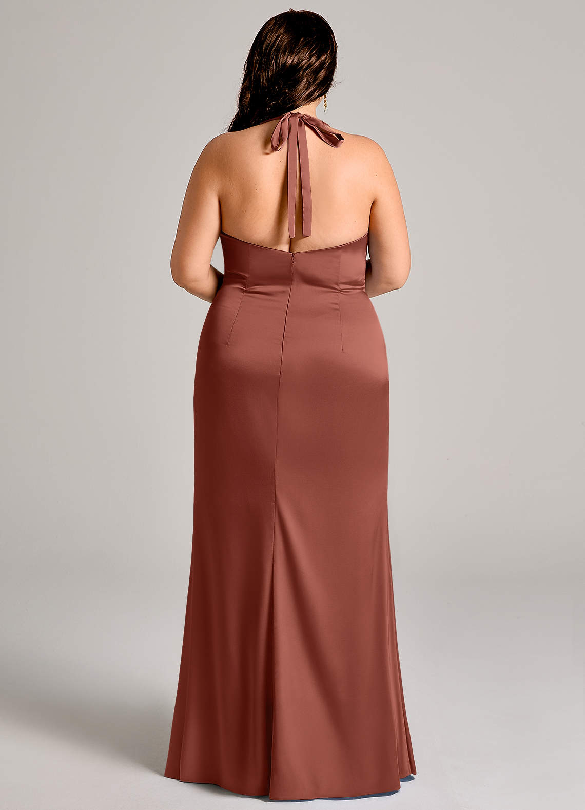 Azazie Valerie Jurken voor bruidsmeisjes Jurk van Stretch Satijn met Zeemeermin Geplooid Kastanjebruin image11