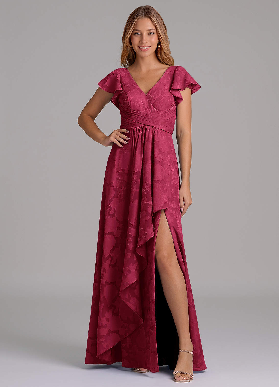 Azazie Omari 신부 들러리 드레스 A라인 주름진 플로럴 번아웃 바닥 길이 드레스 image1