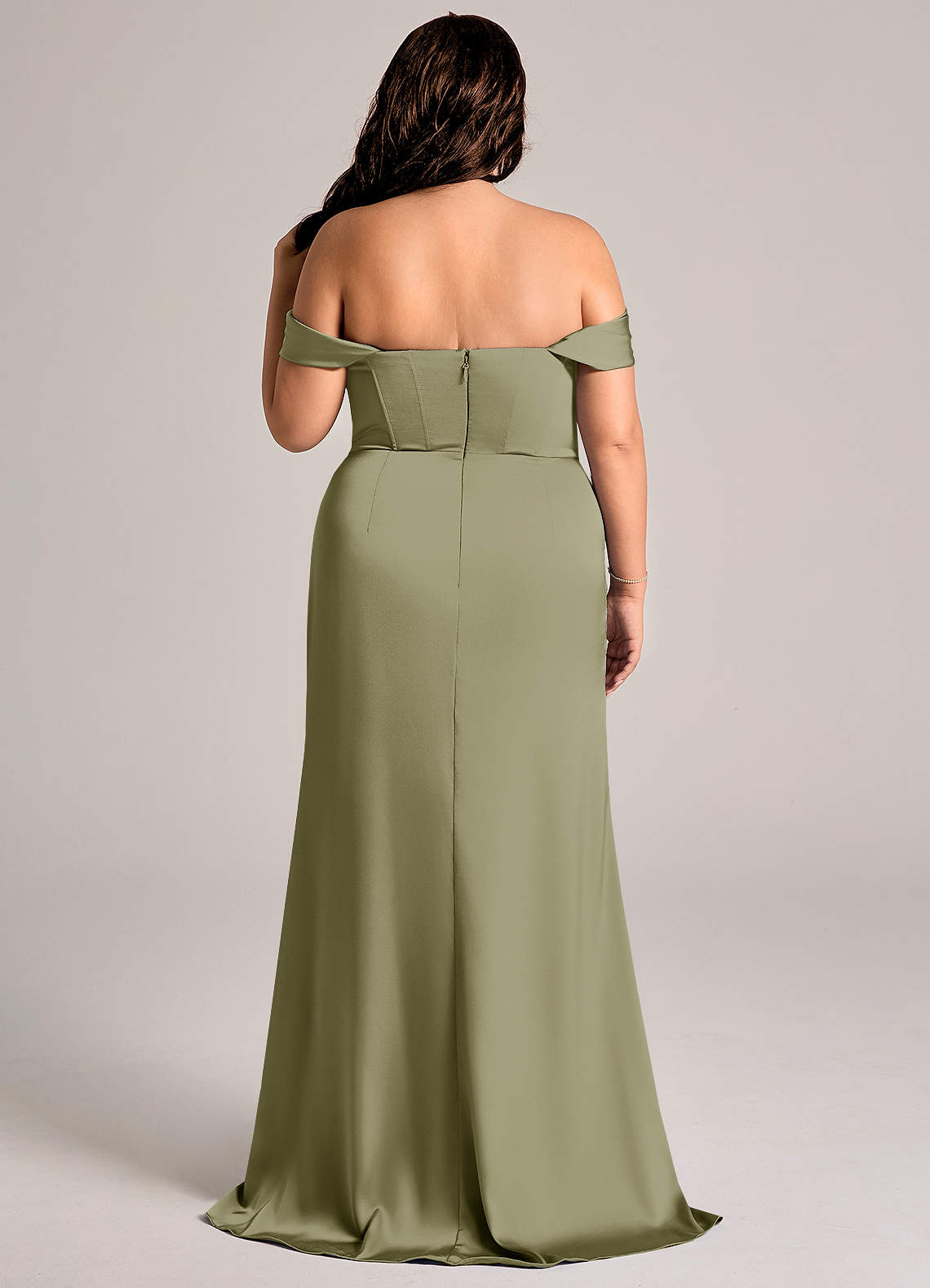 Azazie Johana Robes de demoiselle d'honneur Robe Sirène Convertible en Satin extensible Épaule décolletée Pistache image8