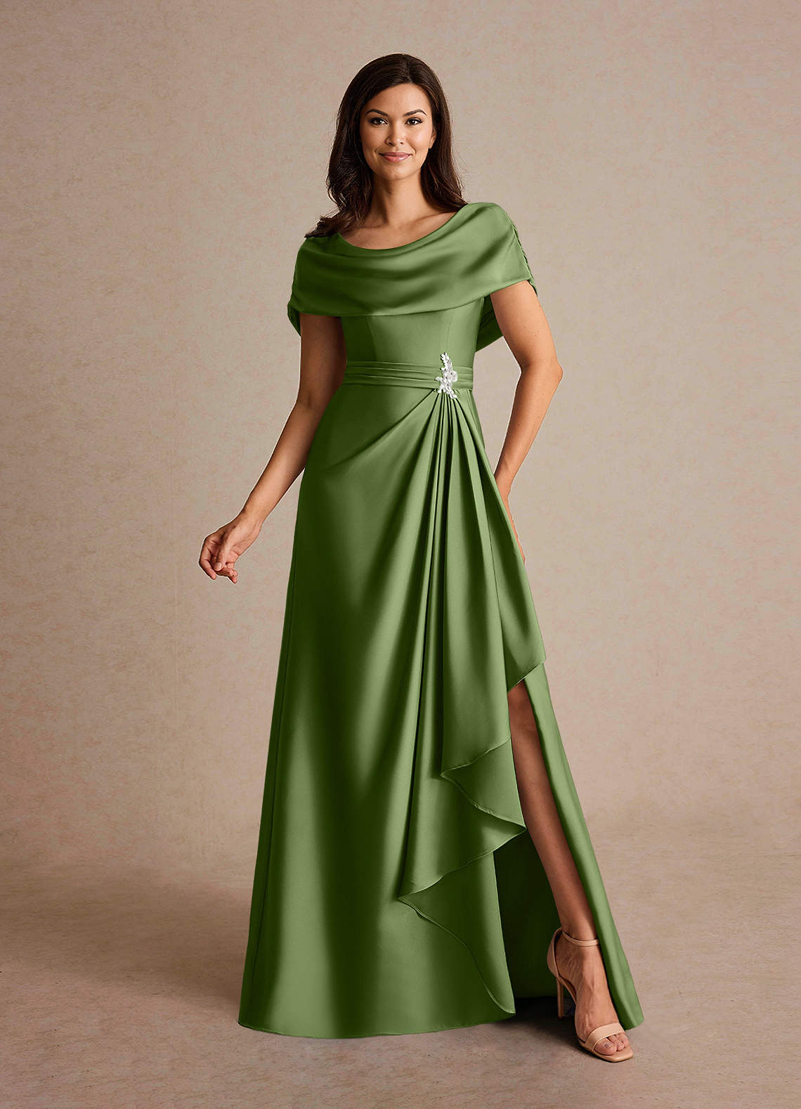 Azazie Branford vestidos de madre de la novia Vestido de Enebro de Satén Elástico de Corte En A con Plisado image1