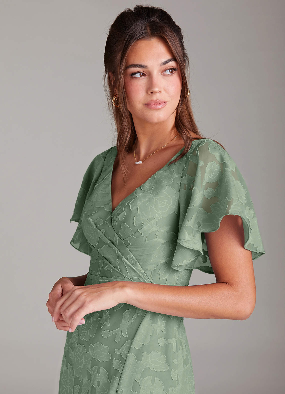 Azazie Ambrosia Jurken voor bruidsmeisjes Jurk van Bloemen Burn-out met A-Lijn Geplooid Matcha image5