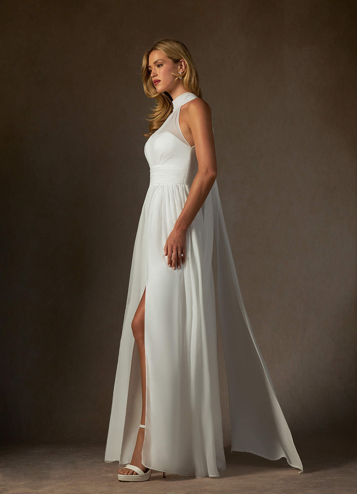 Azazie Helaina Abiti da Sposa Abito A-Line in Chiffon Plissettato Bianco Diamante image6