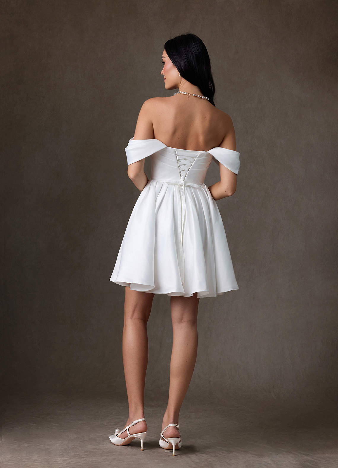 Azazie Anne Vestidos de noiva Vestido Diamante Branco de Cetim de Linha A image5