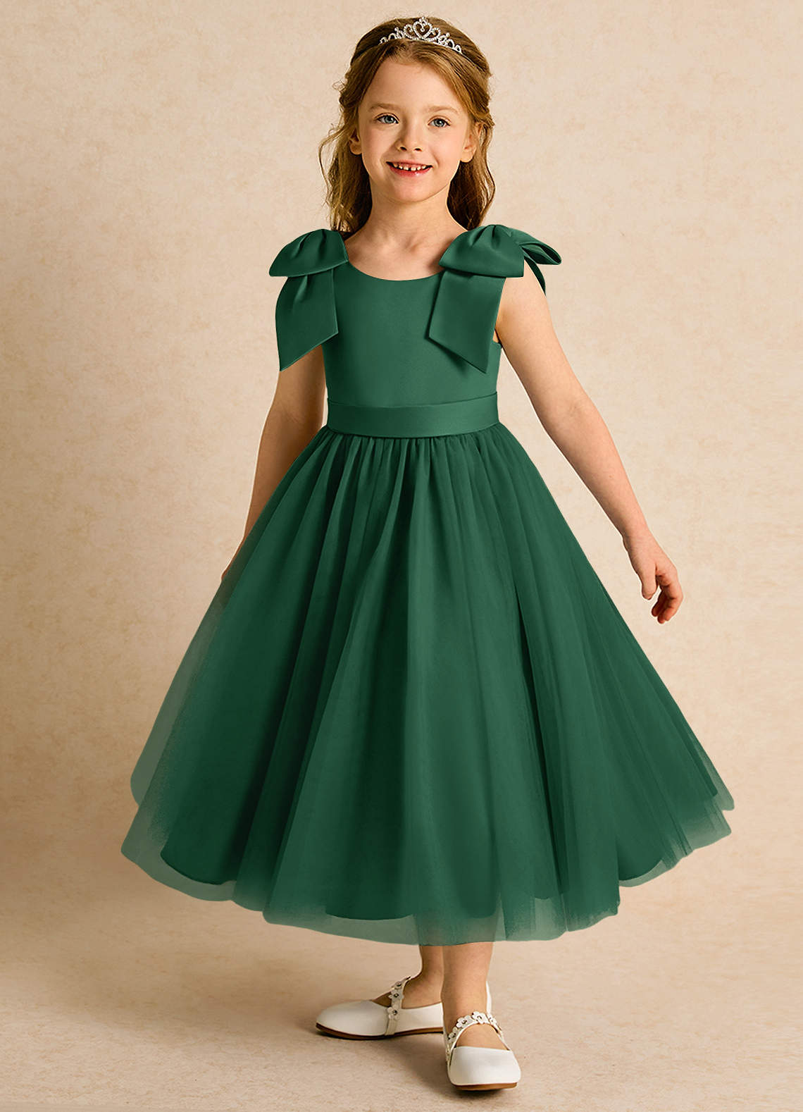Azazie Serene Abiti da Ragazza di Fiori Abito Principessa in Raso Opaco Fiocco Verde Scuro image1