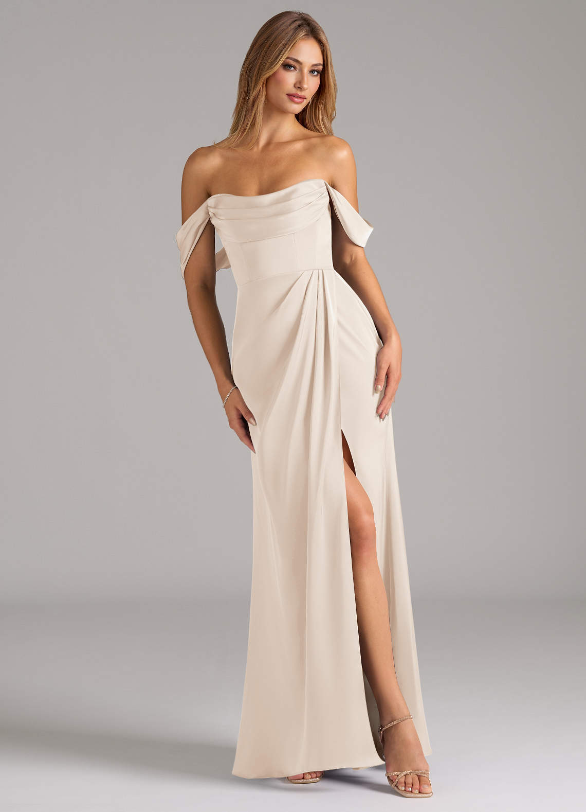 Azazie Johana Brautjungfernkleider Wandelbar Meerjungfrau-Linie Schulterfrei Stretch-Satin Kleid Alabaster Weiß image1