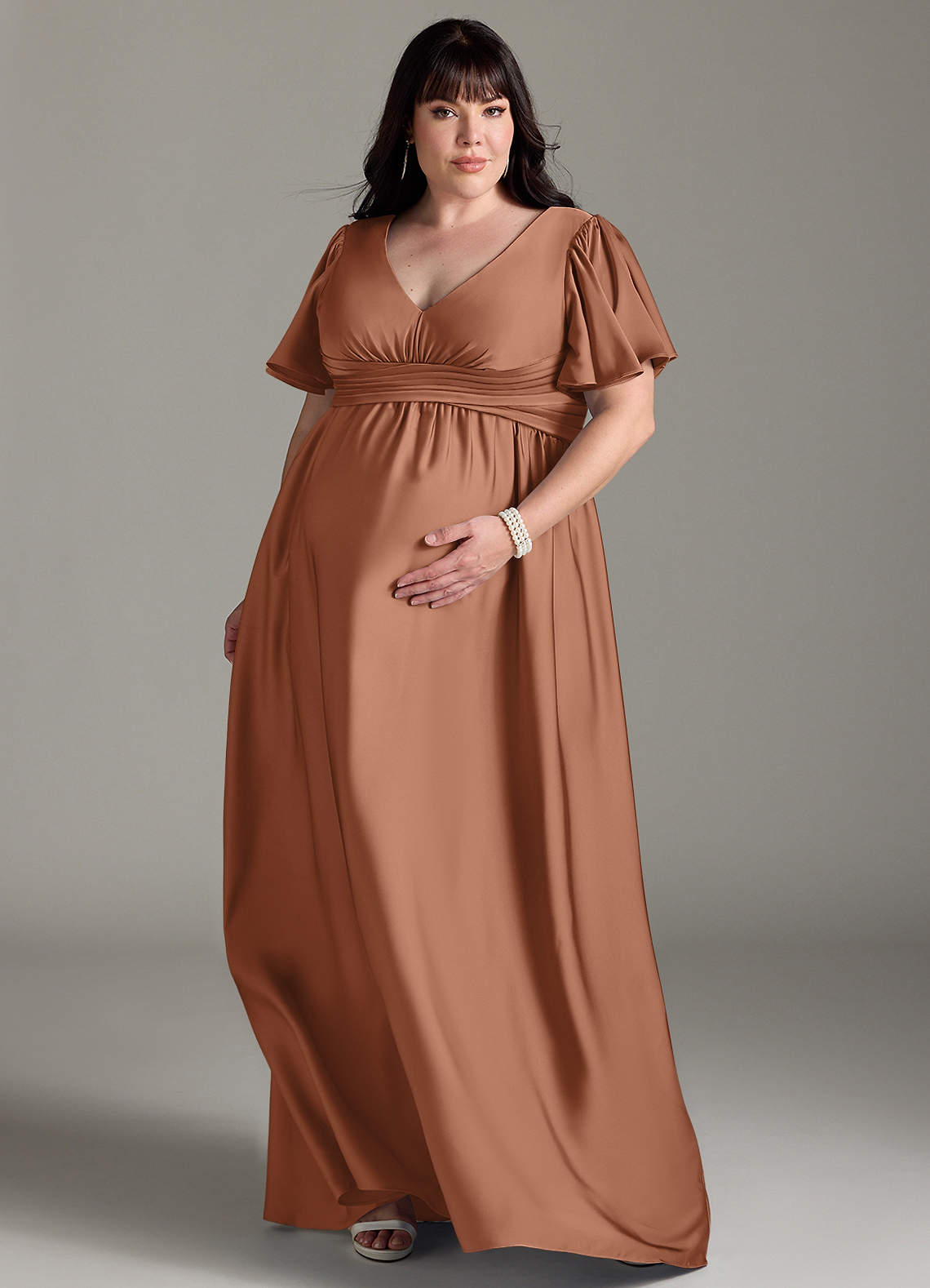 Azazie Verna vestidos de dama de honor de maternidad Vestido de Corte en A Volante Hasta el suelo Satén Elástico image8