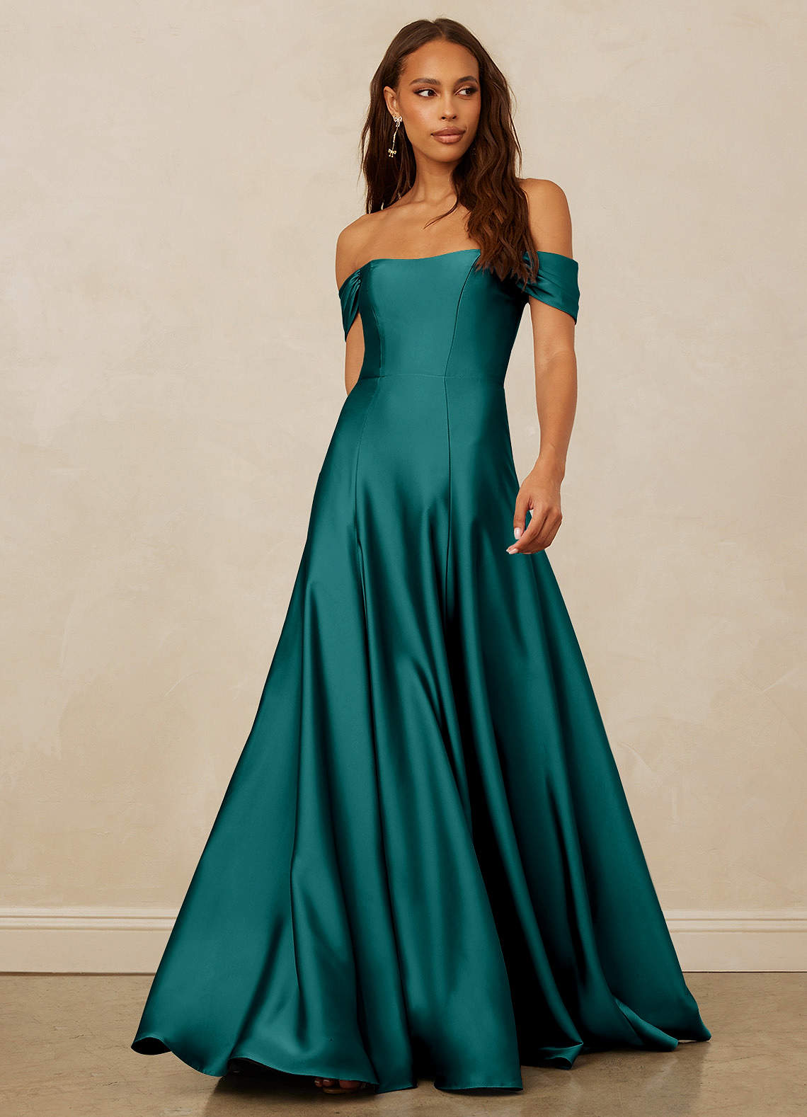 Christian Siriano Bridal for Azazie 1002 Brautjungfernkleider Wandelbar A-Linie Schulterfrei Stretch-Satin Kleid Pfau image1