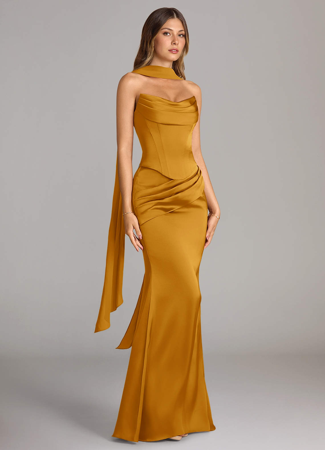 Azazie Sorrel Vestidos de damas de honor Vestido de Caramelo de Satén Elástico de Corte Sirena Convertible con Sin tirantes image2