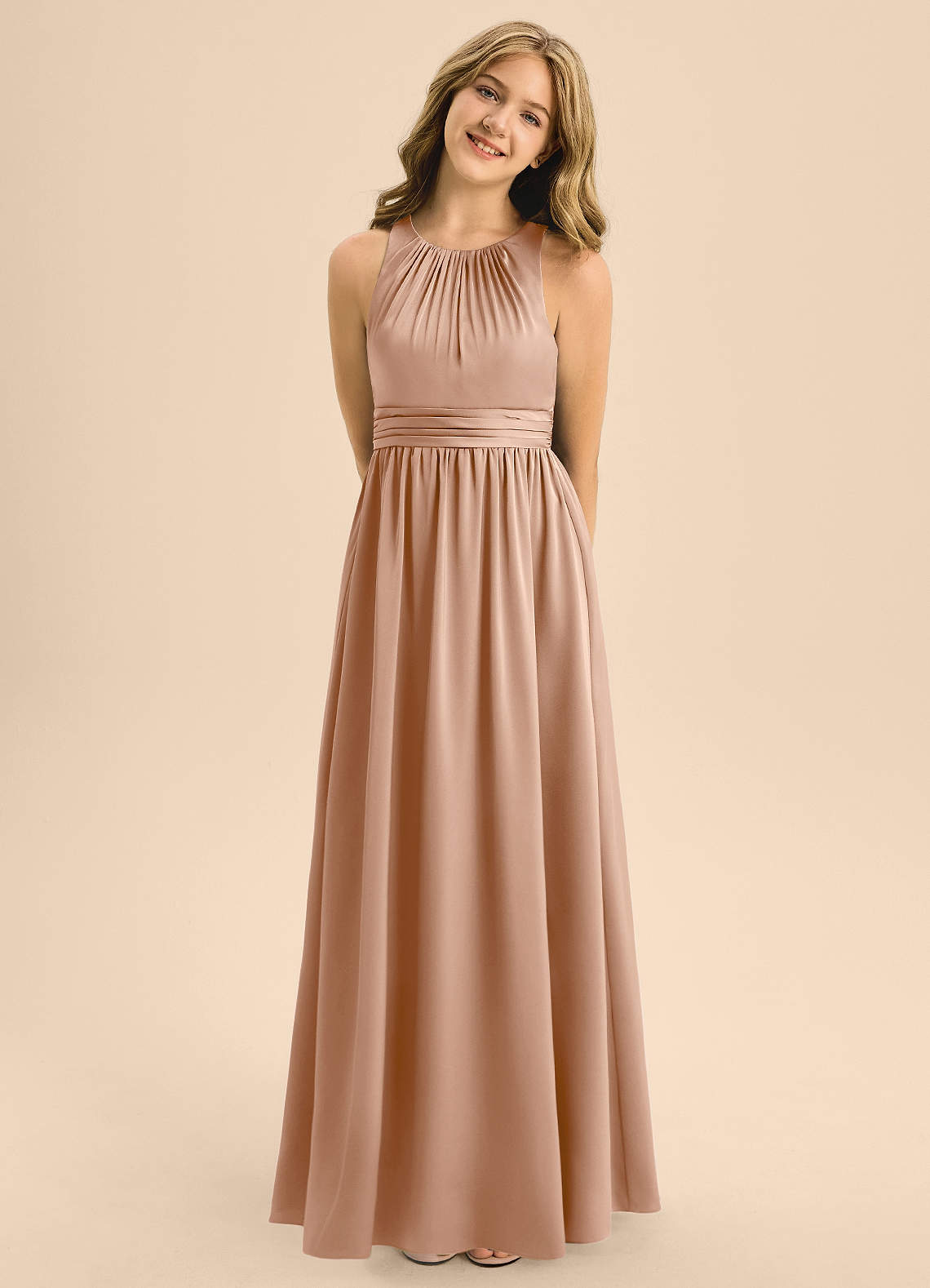 Azazie Jaylah Junior Vestido de Rosa Inglesa de Satén Elástico de Corte en A con Plisado image4