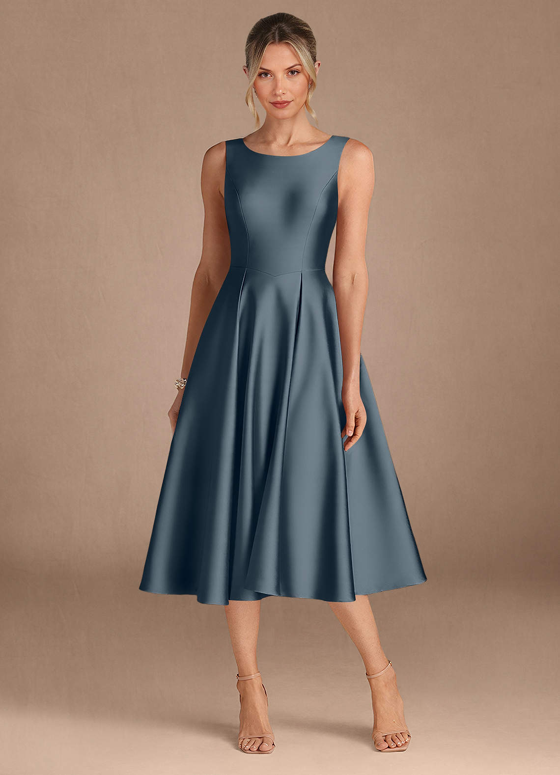 Azazie Fulton Abiti per la Madre della Sposa Abito A-Line in Raso Elasticizzato Plissettato Crepuscolo image4