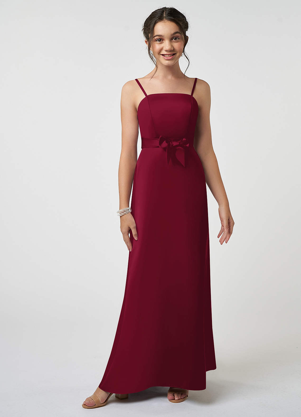 Azazie Anina Junior Robe Trapèze en Satin extensible Arc Bourgogne image1