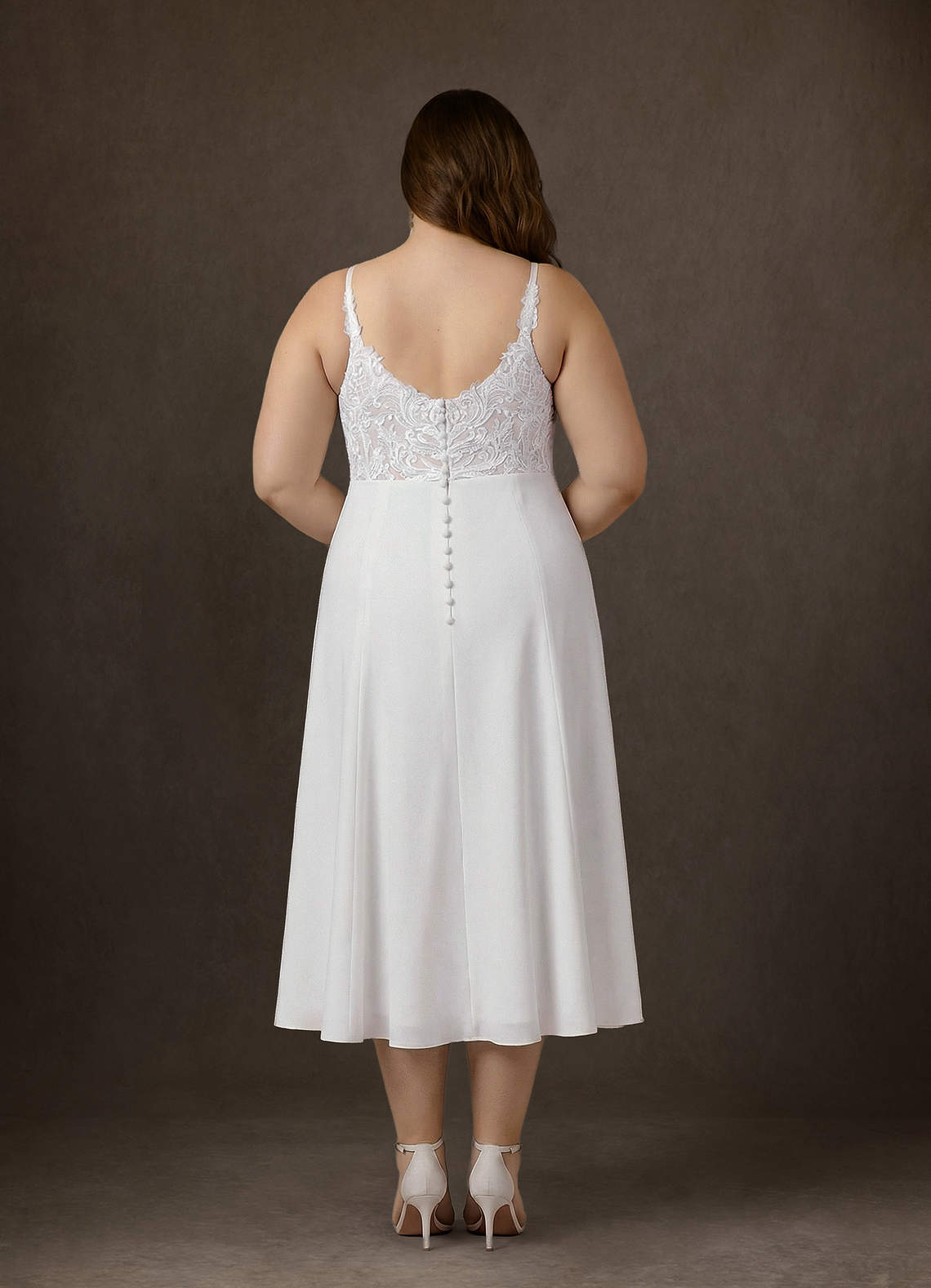 Azazie Xena Vestidos de noiva Vestido Diamante Branco de Crepe Esticado de Linha A image1