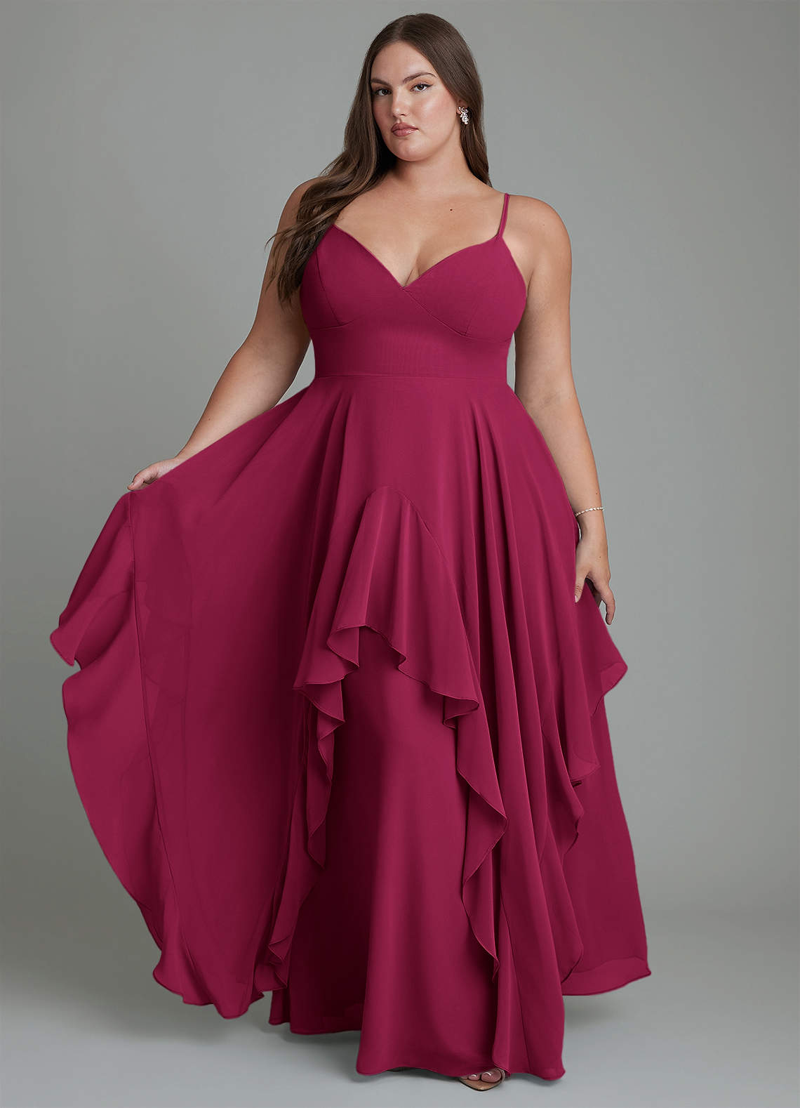 Azazie Zaina Vestidos de damas de honor Vestido Borgoña de Gasa de Línea A image1
