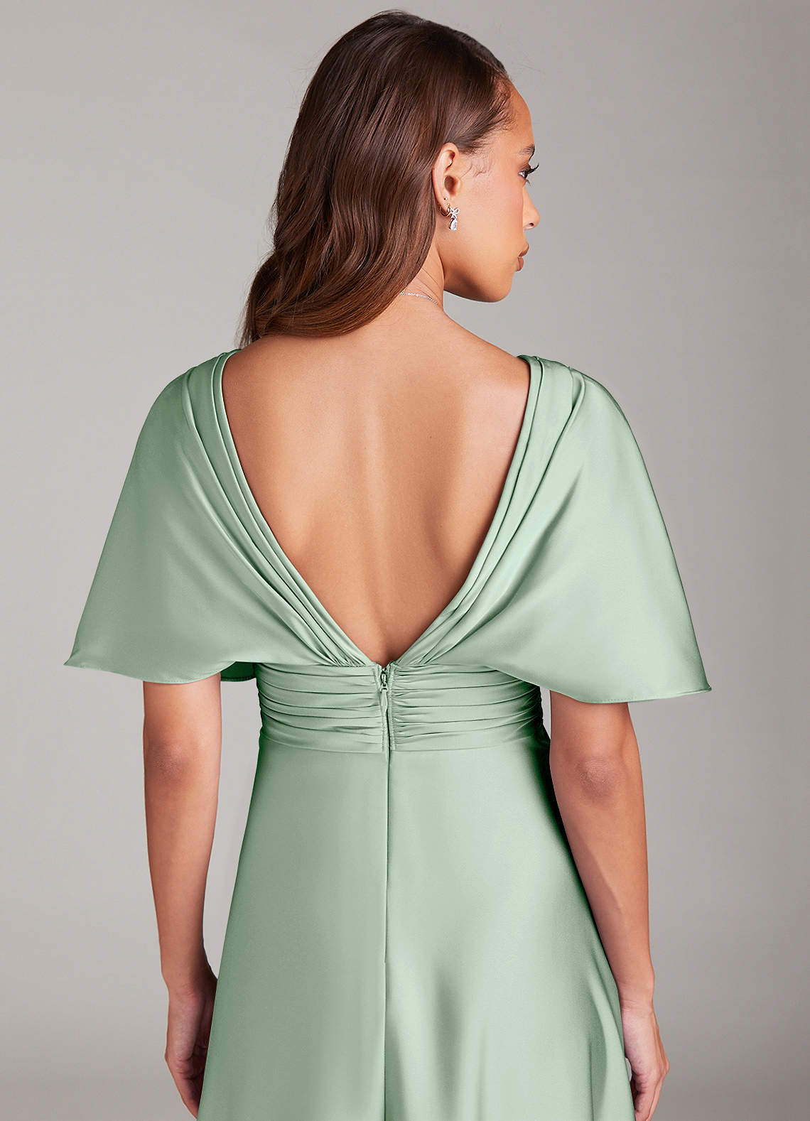 Azazie Pamela Robes de demoiselle d'honneur Robe Trapèze en Satin extensible Plissée Agave image5